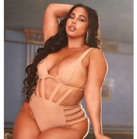 Fashion to Figure Other - ⚘VERY RARE NWOT SIZE 4 Ftf HTF!! SOLD OUT tabria majors ONE PIECE CAGED SWIMSUIT